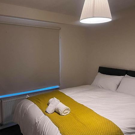 Shelly'S Place Apartment Glasgow Ngoại thất bức ảnh